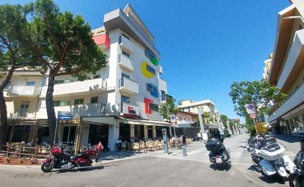 Hotel Pasha Lignano Sabbiadoro Zewnętrze zdjęcie
