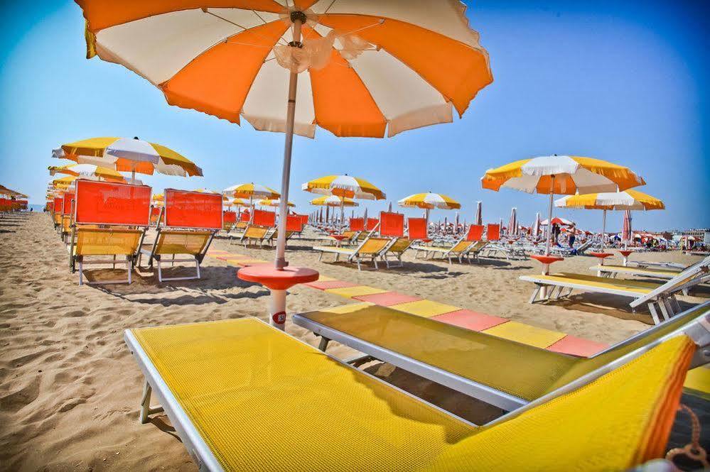 Hotel Pasha Lignano Sabbiadoro Zewnętrze zdjęcie