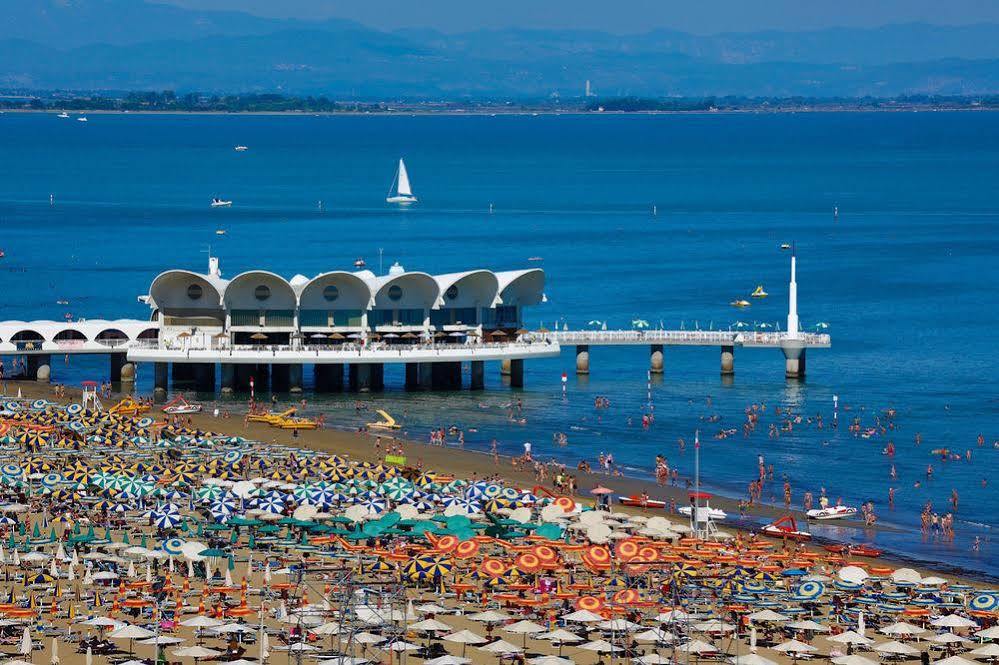 Hotel Pasha Lignano Sabbiadoro Zewnętrze zdjęcie