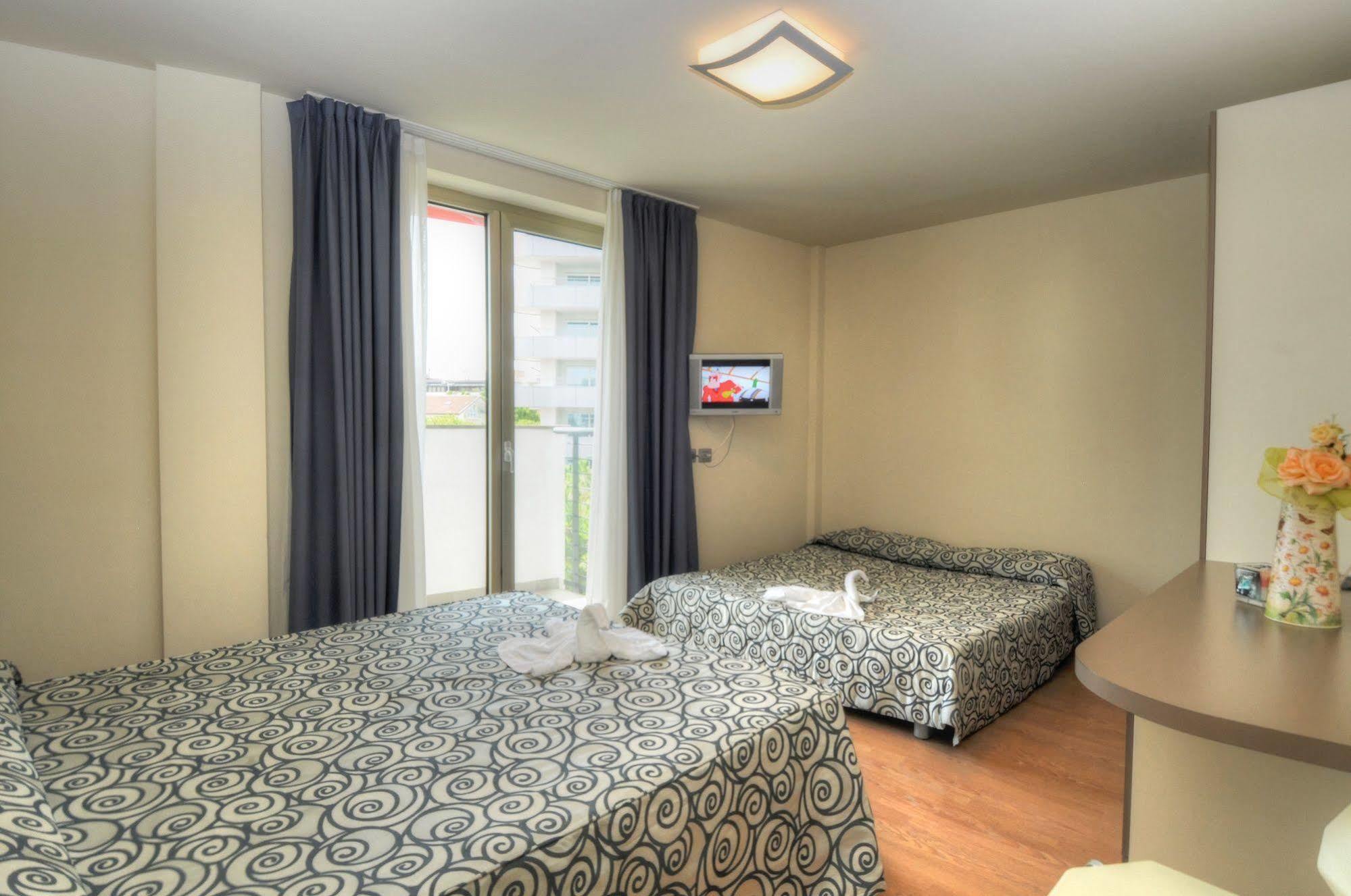 Hotel Pasha Lignano Sabbiadoro Zewnętrze zdjęcie