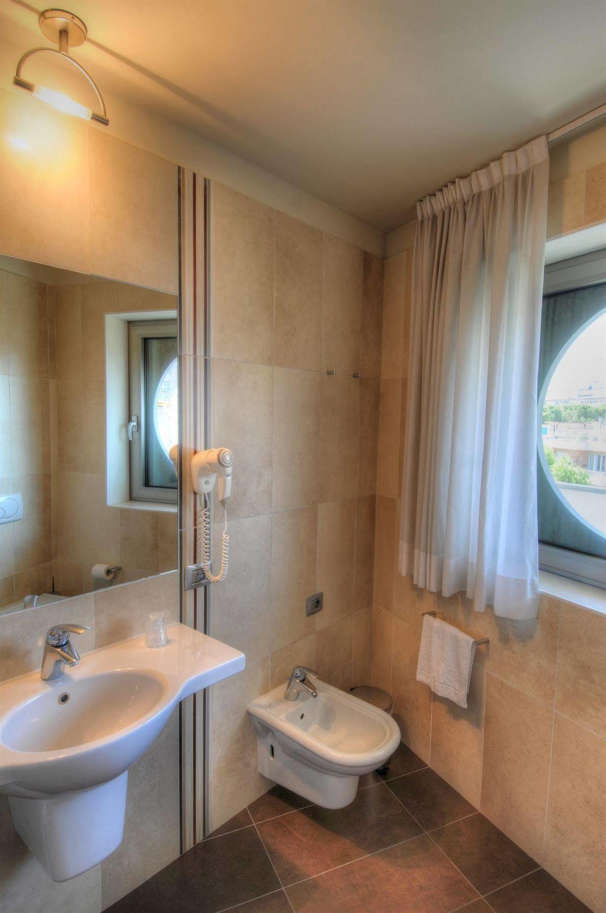 Hotel Pasha Lignano Sabbiadoro Zewnętrze zdjęcie