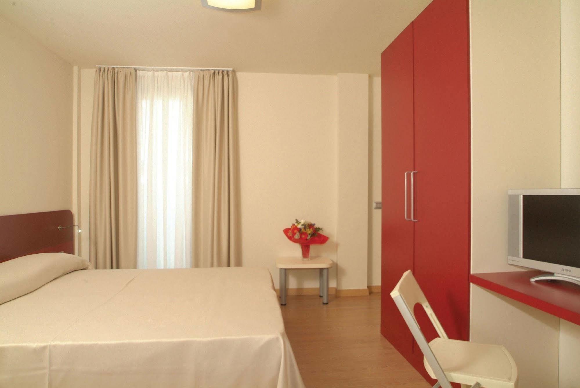 Hotel Pasha Lignano Sabbiadoro Zewnętrze zdjęcie