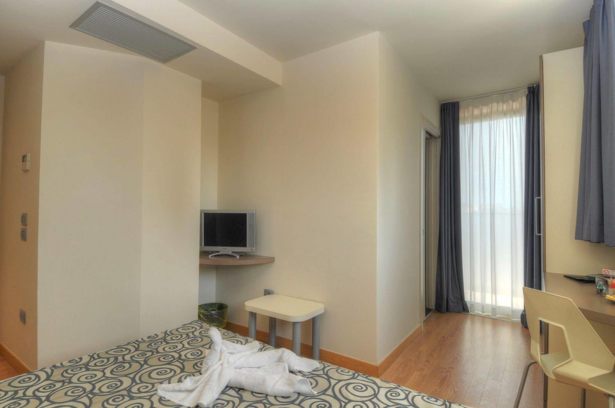 Hotel Pasha Lignano Sabbiadoro Zewnętrze zdjęcie