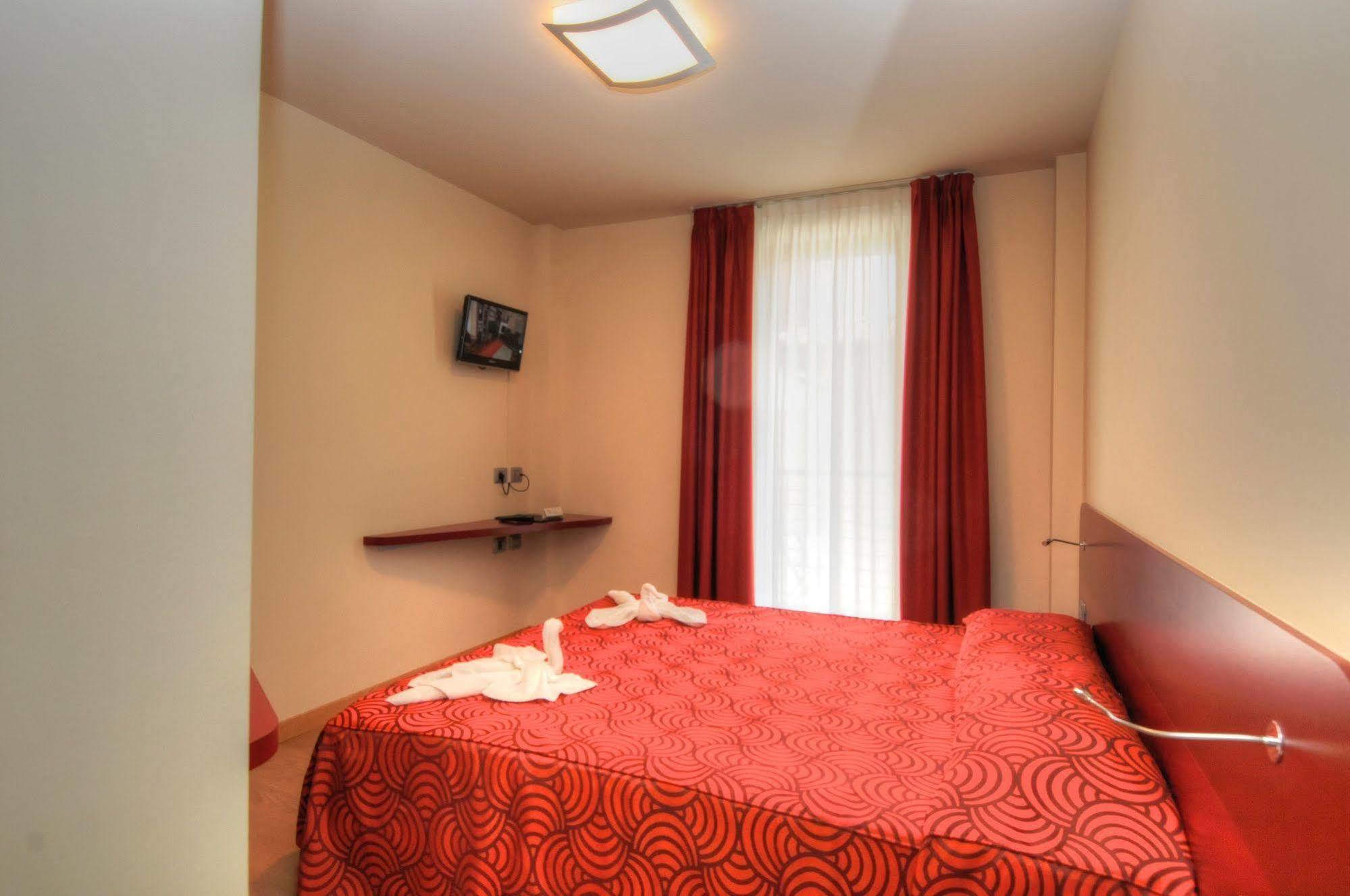 Hotel Pasha Lignano Sabbiadoro Zewnętrze zdjęcie