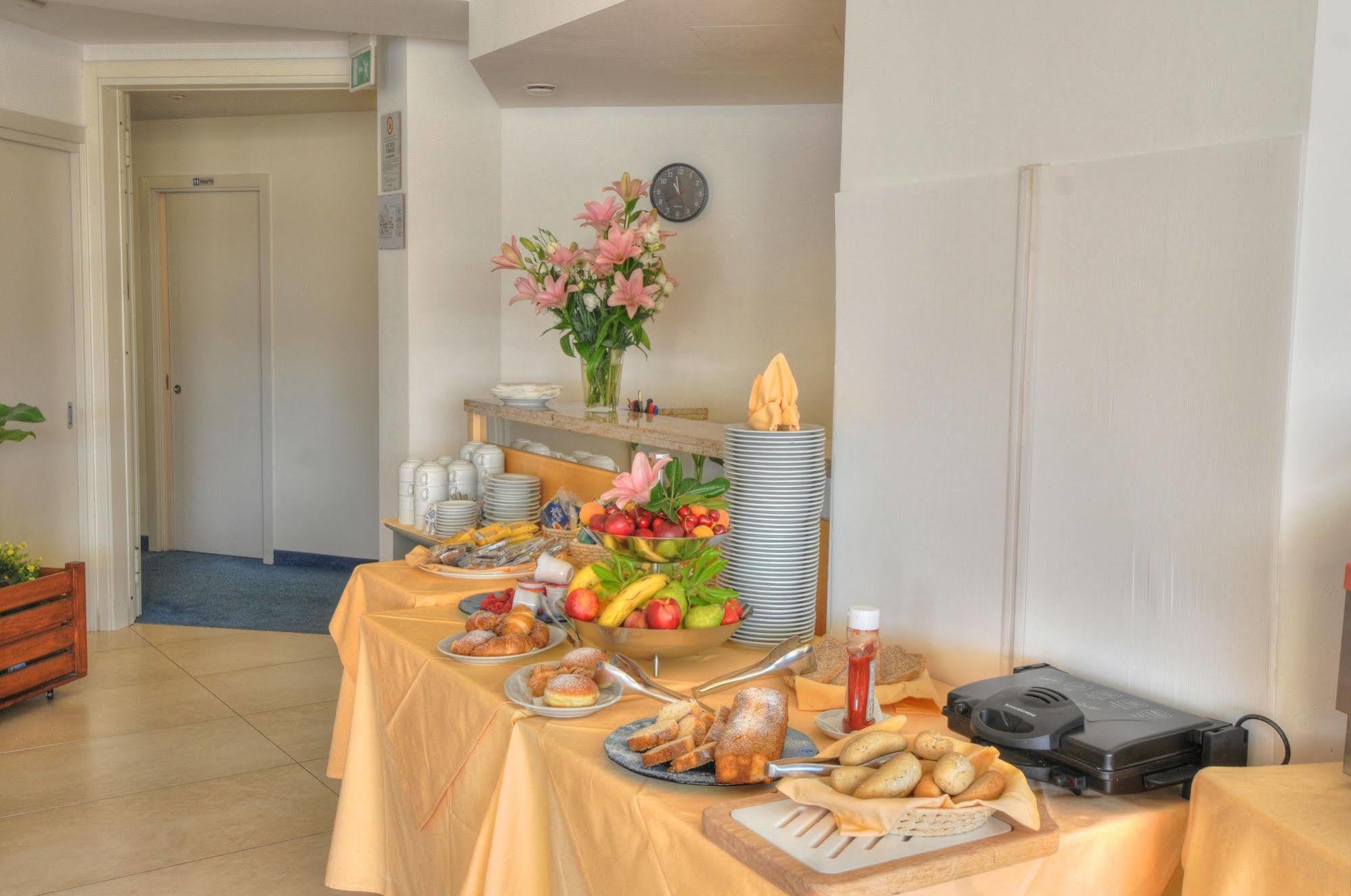 Hotel Pasha Lignano Sabbiadoro Zewnętrze zdjęcie